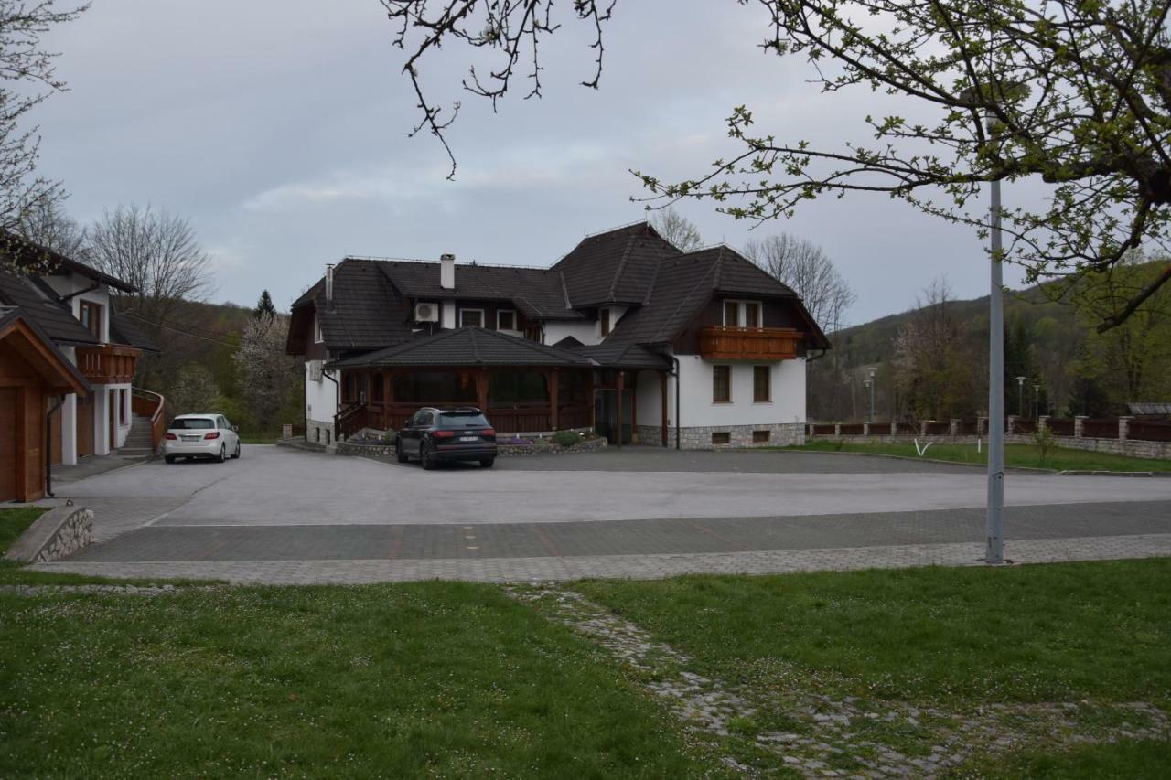 Villa Knezevic Plitvička Jezera Εξωτερικό φωτογραφία